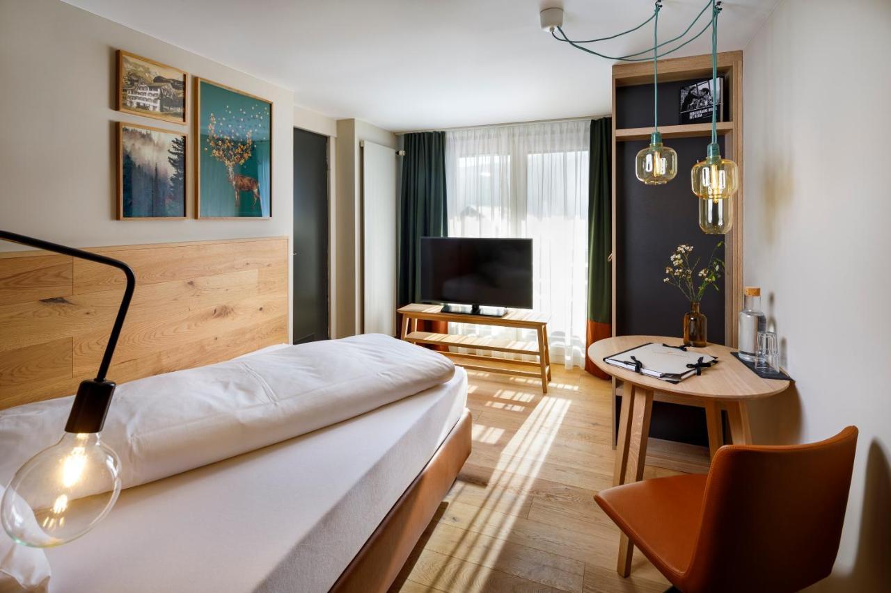 Hotel Hirschen Wildhaus Exteriör bild