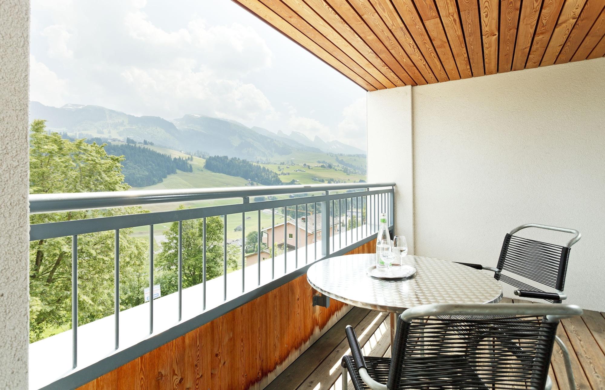 Hotel Hirschen Wildhaus Exteriör bild