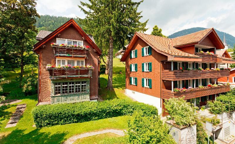 Hotel Hirschen Wildhaus Exteriör bild